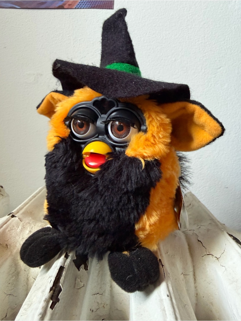 1999 Autumn Witch Furby Limited Edirion